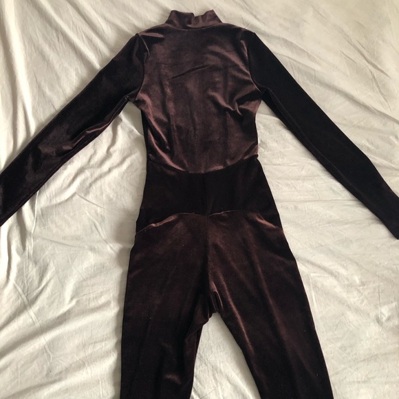 Fashionova ‘Chocolate dream velvet jumpsuit’ - Picture 5 of 9